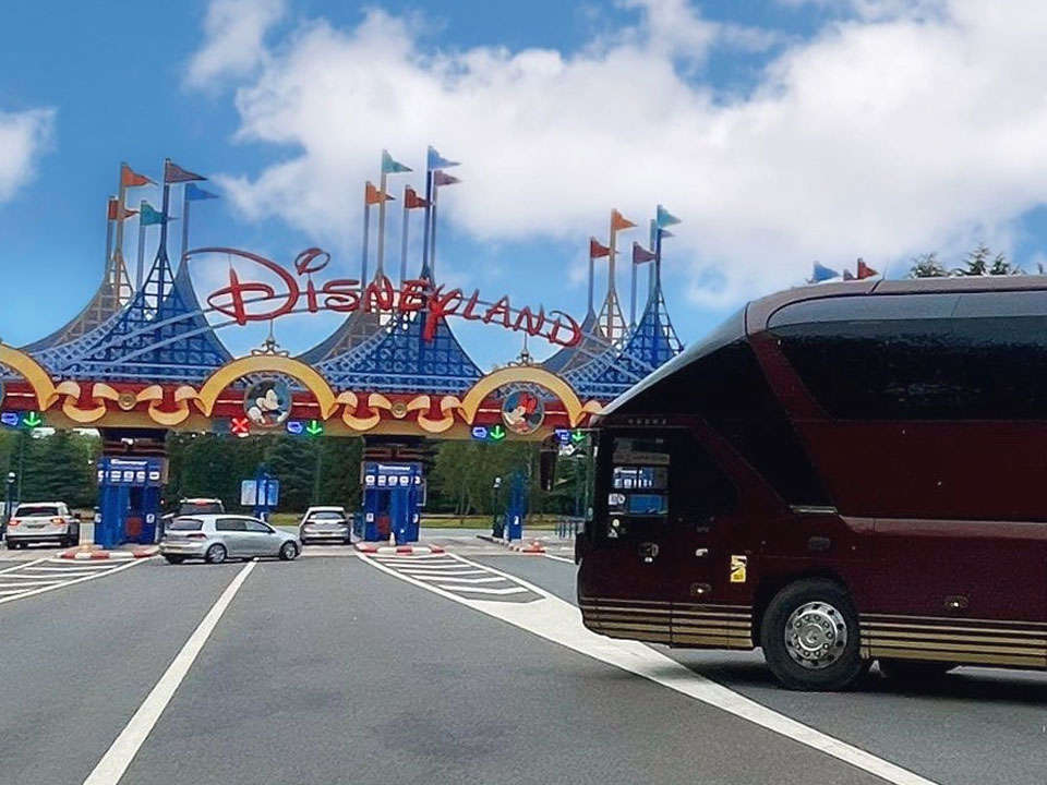 Disneyland Paris Coach