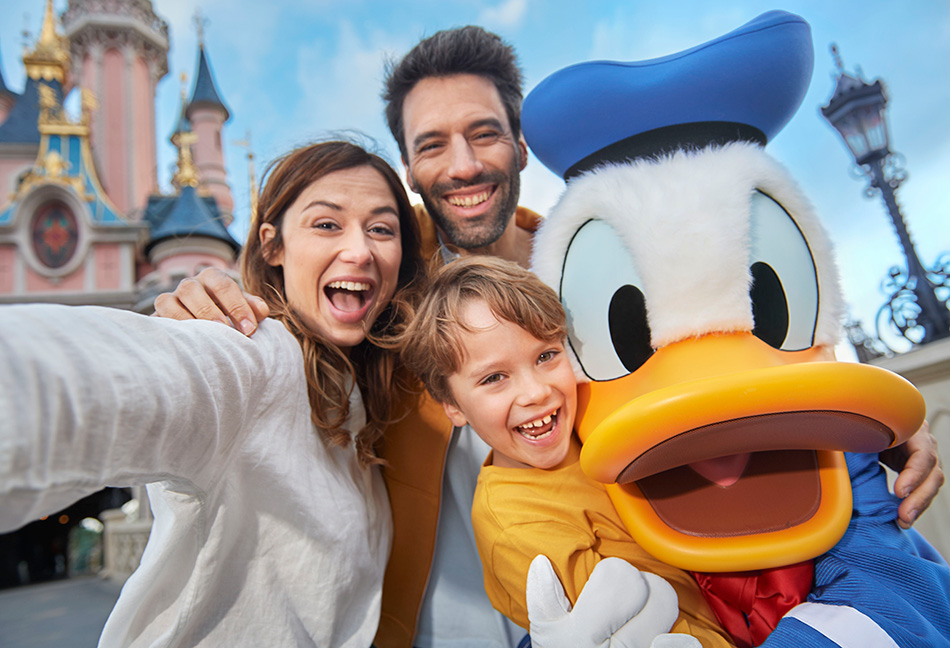 disneyland paris coach trips uk